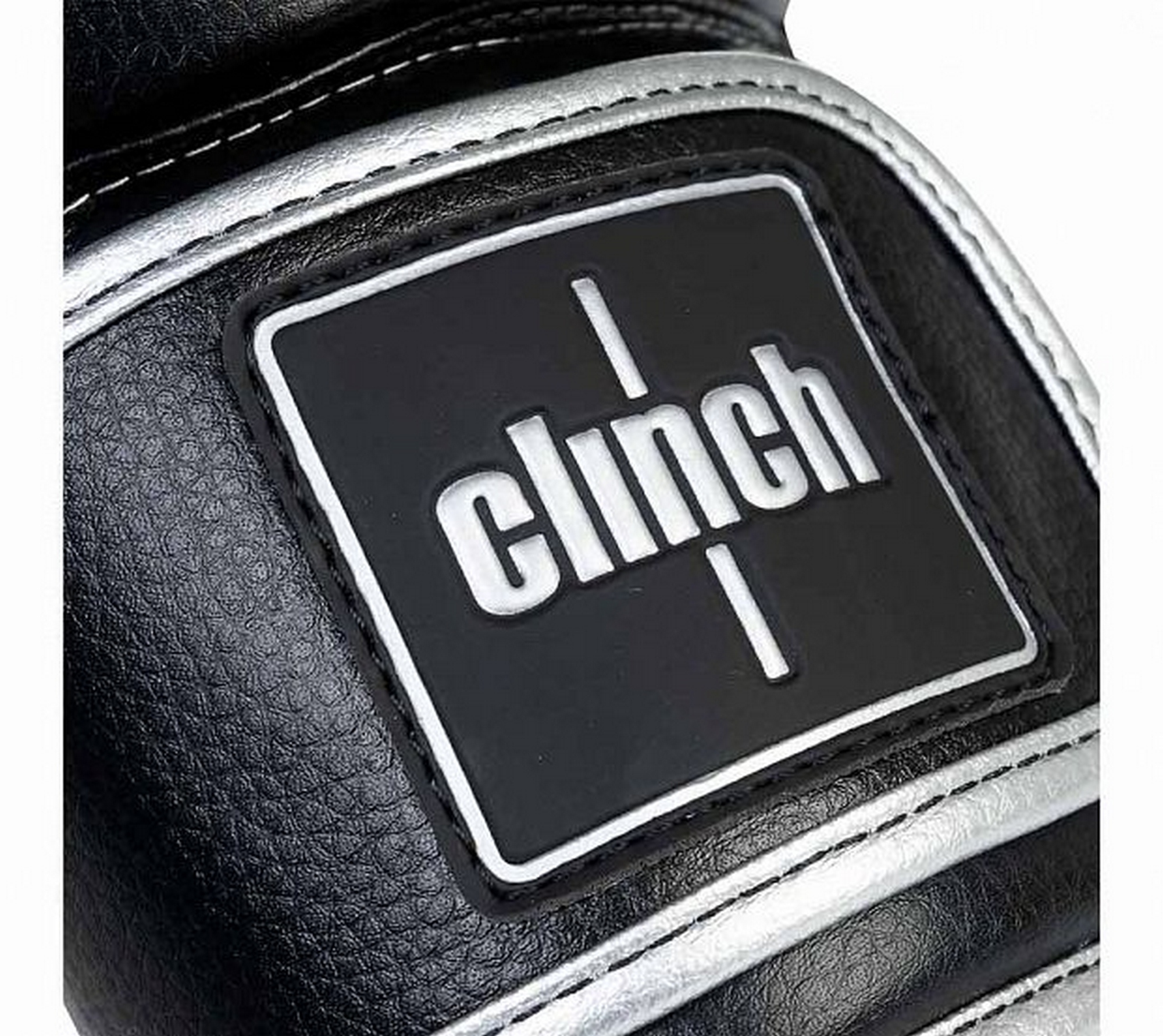 Перчатки боксерские Clinch Punch 2.0 C141 черно-серебристый 2000_1781